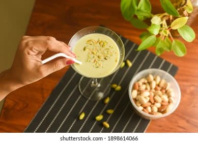 Almond Pista Shake